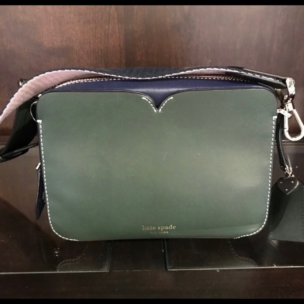 NWT and DUSTBAG! Kate spade camera bag